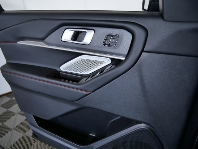 Certified 2025 Ford Explorer ST AWD/4WD image 28