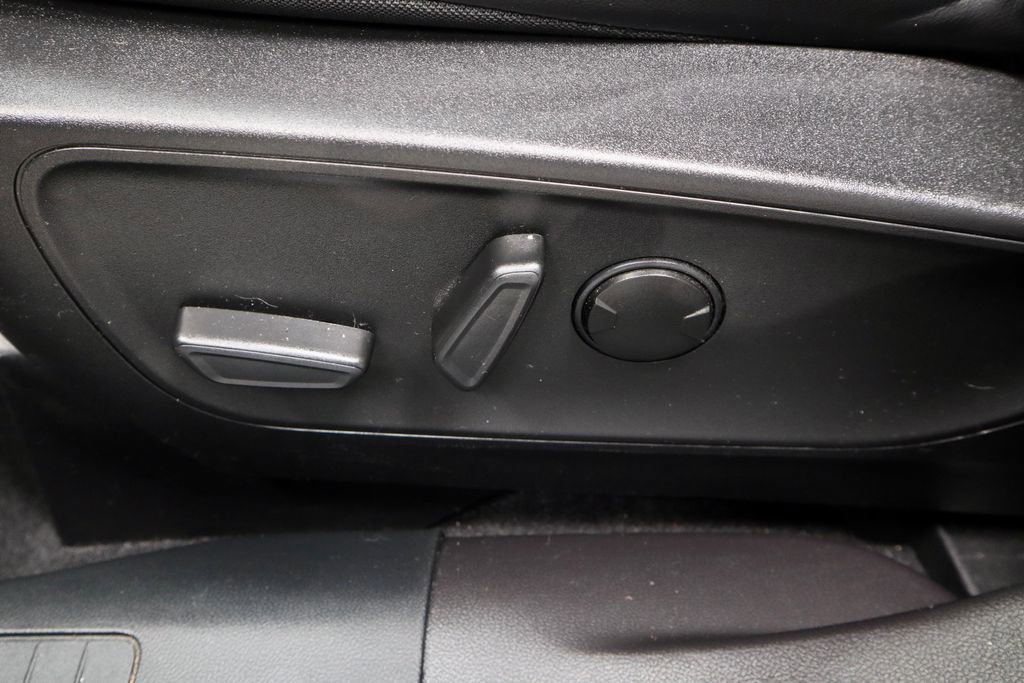 Certified 2023 Ford Escape SE FWD image 25