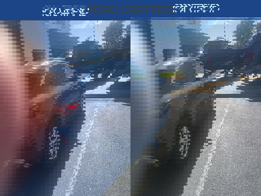 Certified 2023 Ford Escape Active w/ Tech Pack #2 AWD/4WD image 2