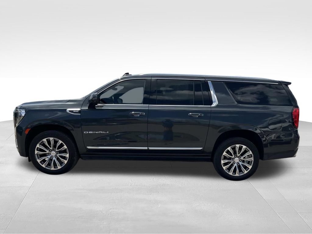 Used 2021 GMC Yukon XL Denali w/ Denali Premium Package RWD image 8
