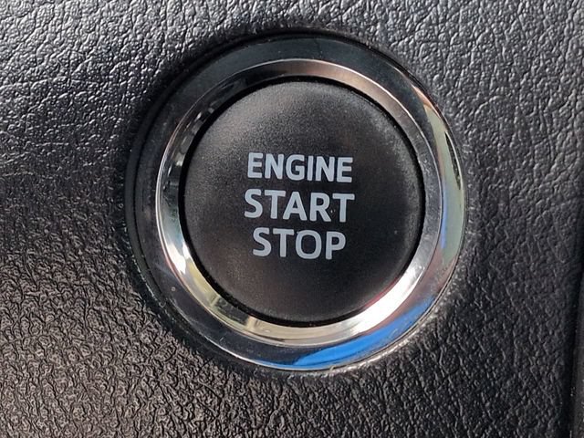 Used 2021 Toyota 4Runner Venture w/ Moonroof Package AWD/4WD image 35