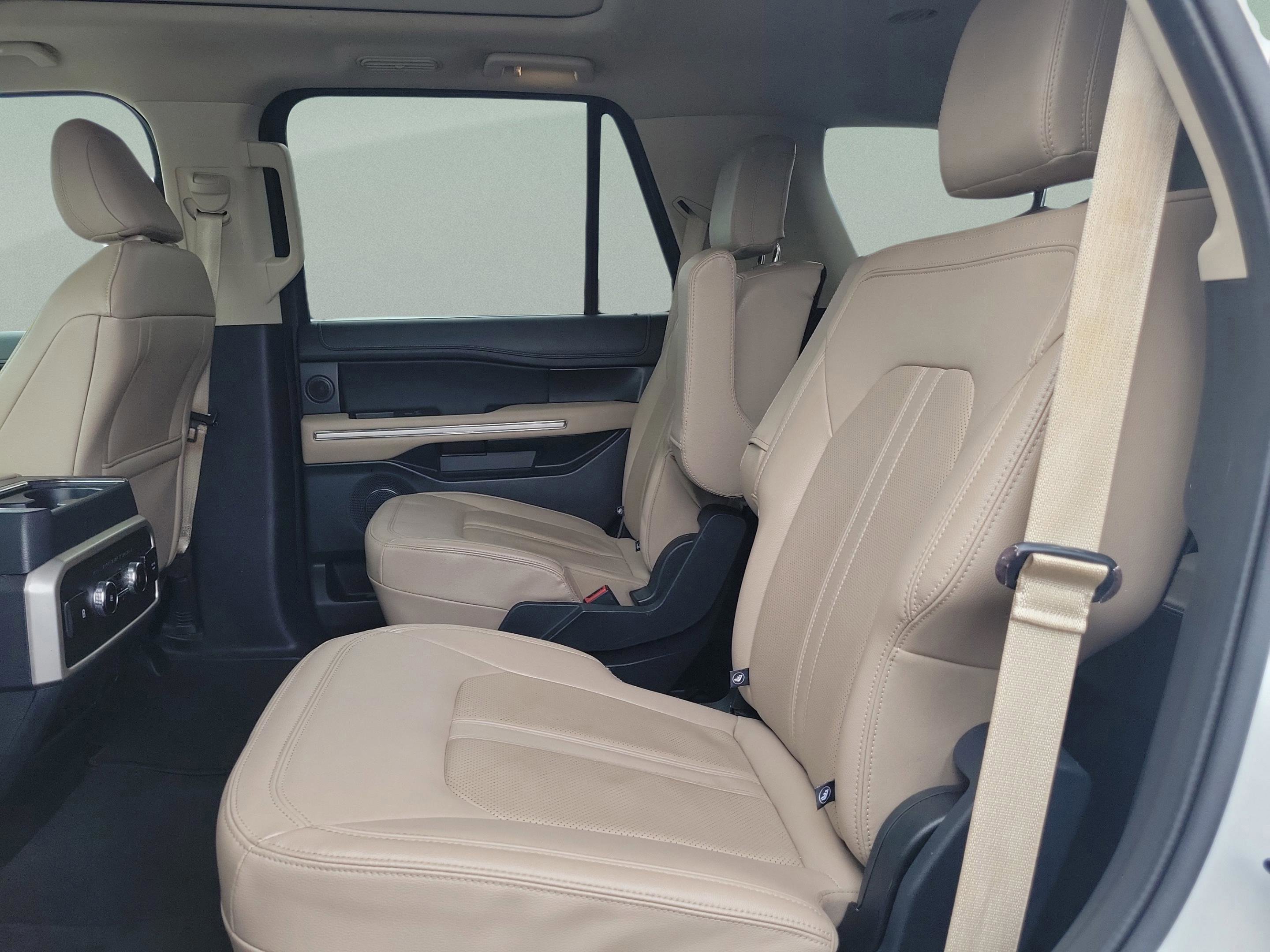 Certified 2024 Ford Expedition Limited image 11