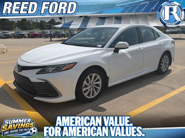 Used 2024 Toyota Camry LE FWD image 1