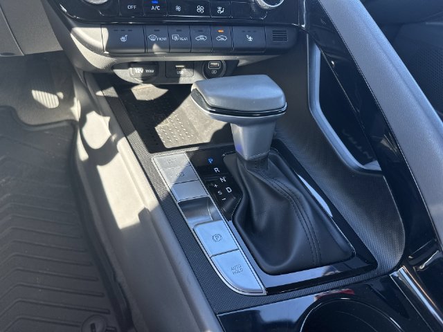 Used 2023 Hyundai Elantra SEL w/ Convenience Package FWD image 21