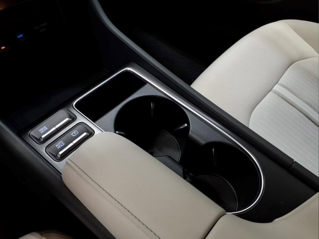 Used 2026 Hyundai Sonata Blue FWD image 13