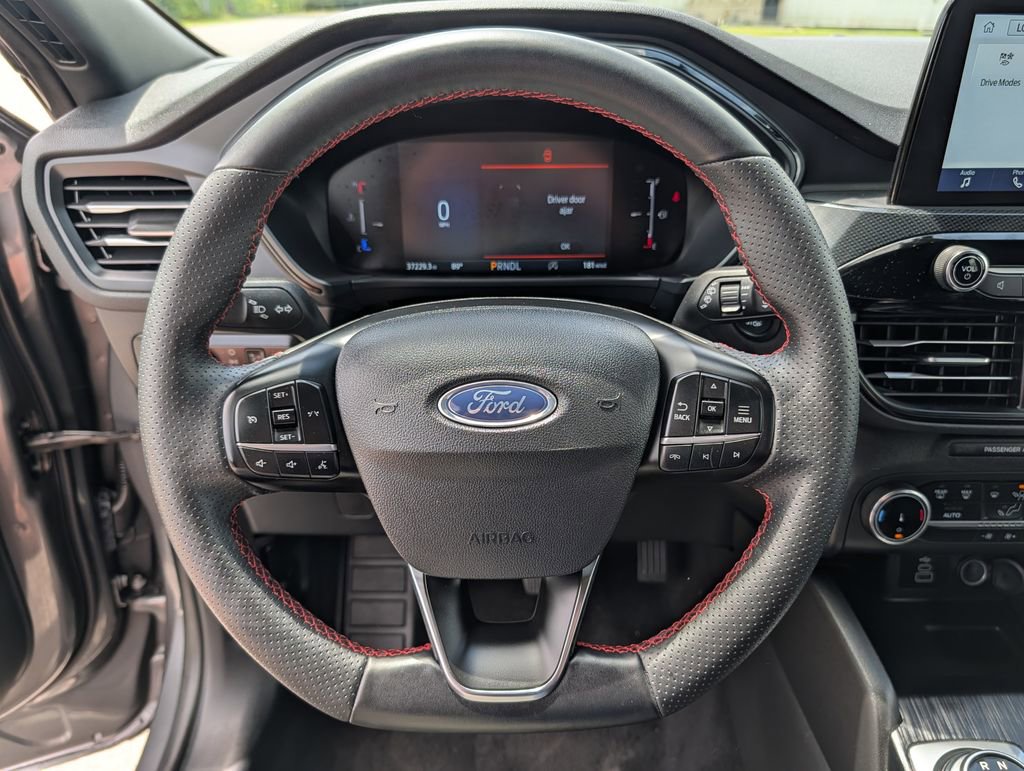 Certified 2025 Ford Escape ST-Line FWD image 7