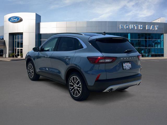 Certified 2025 Ford Escape SE w/ PHEV Premium Package FWD image 3