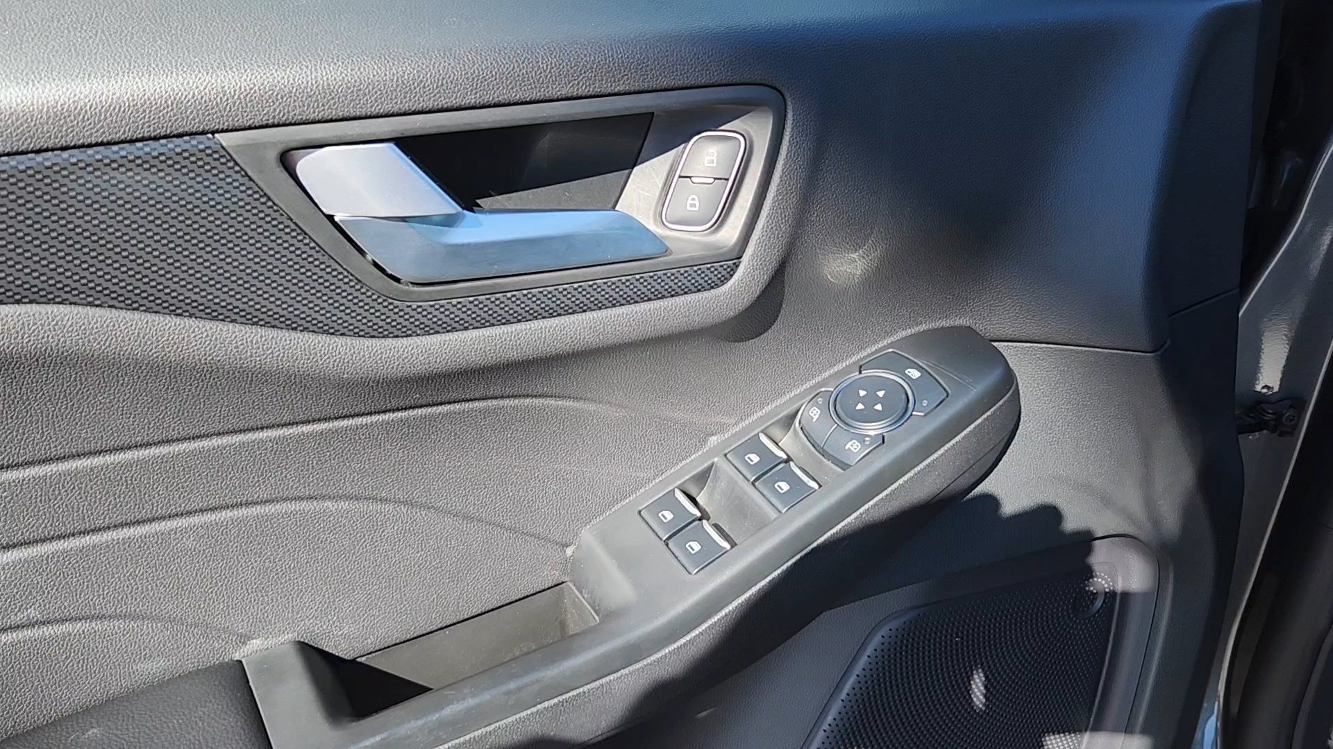 Certified 2026 Ford Escape ST-Line AWD/4WD image 8