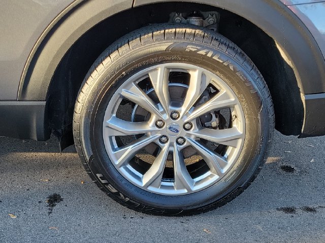 Certified 2023 Ford Explorer Limited w/ Equipment Group 301A AWD/4WD image 34