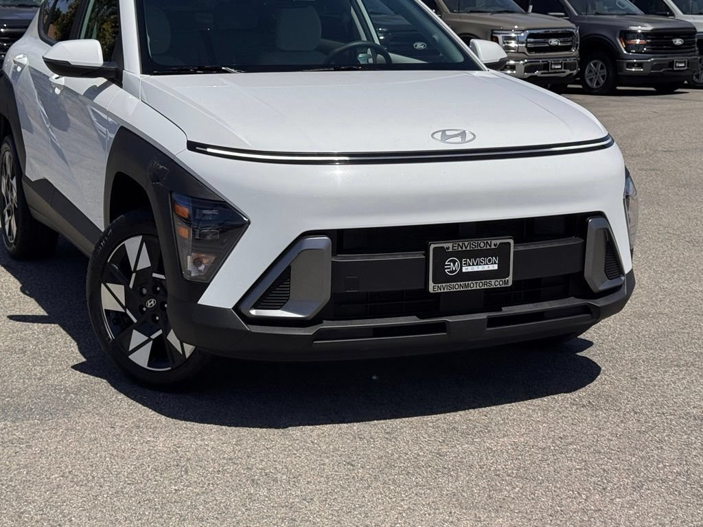 Used 2024 Hyundai Kona SEL w/ Convenience Package AWD/4WD image 3