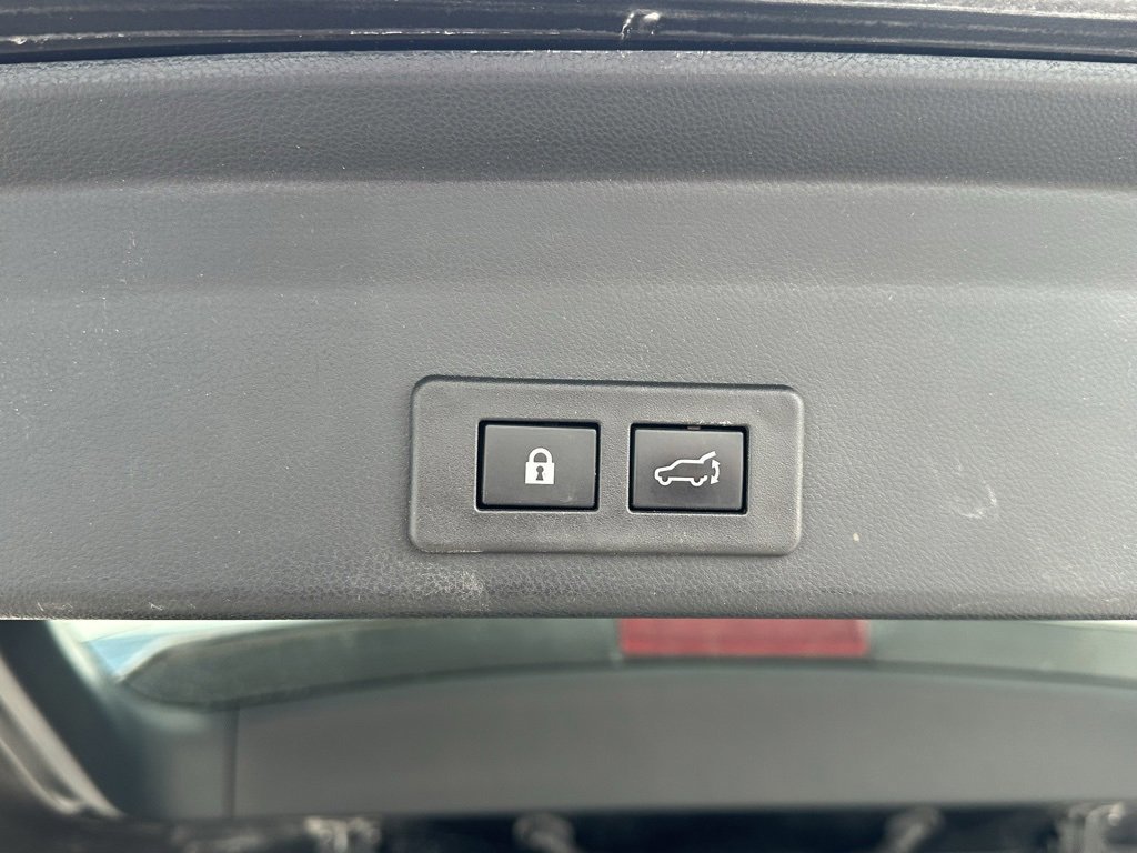 Used 2021 Subaru Ascent Limited w/ Technology Package image 17