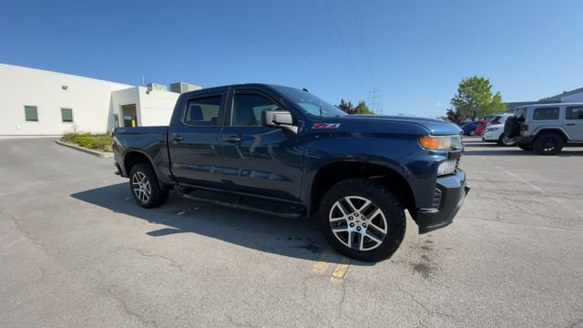 Used 2019 Chevrolet Silverado 1500 Custom Trail Boss w/ Custom Convenience Package AWD/4WD image 2