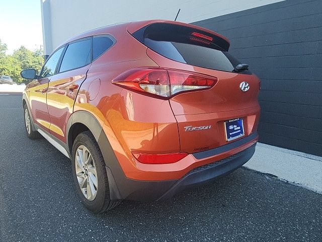 Used 2017 Hyundai Tucson SE w/ SE Popular Package 02 FWD image 4