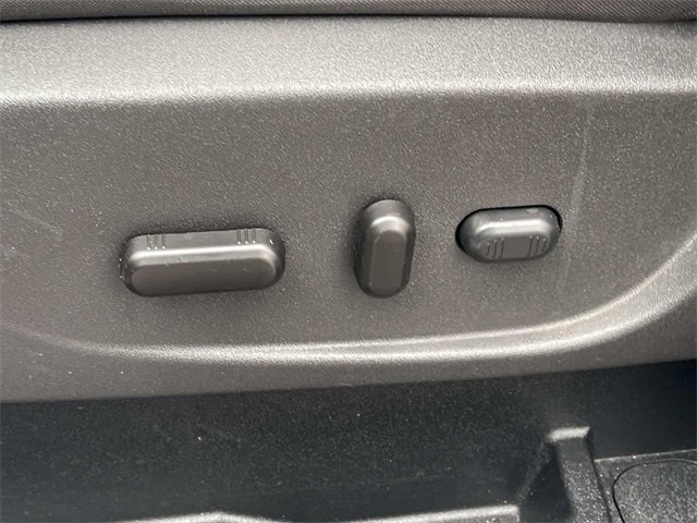 Certified 2017 Ford Escape SE w/ SE Cold Weather Package image 24