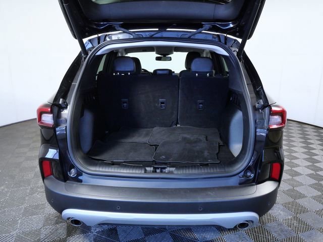 Certified 2025 Ford Escape Platinum image 10