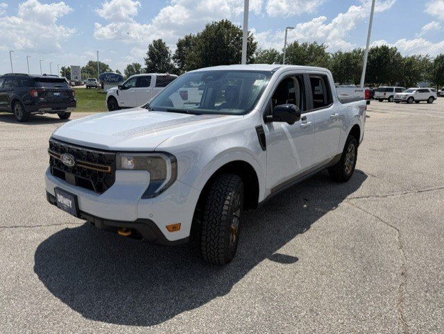 Certified 2025 Ford Maverick Tremor AWD/4WD image 3
