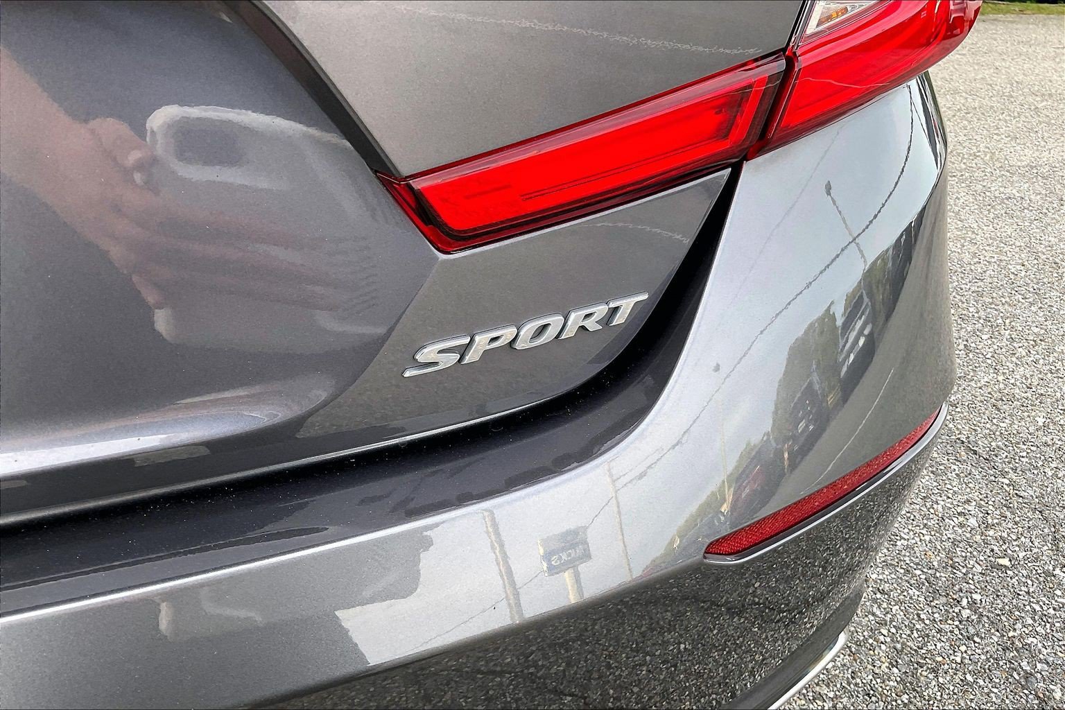Used 2019 Honda Accord Sport image 8