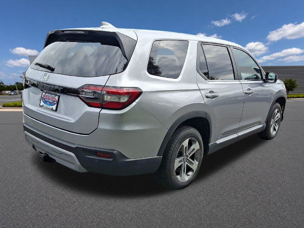 Used 2023 Honda Pilot EX-L image 4