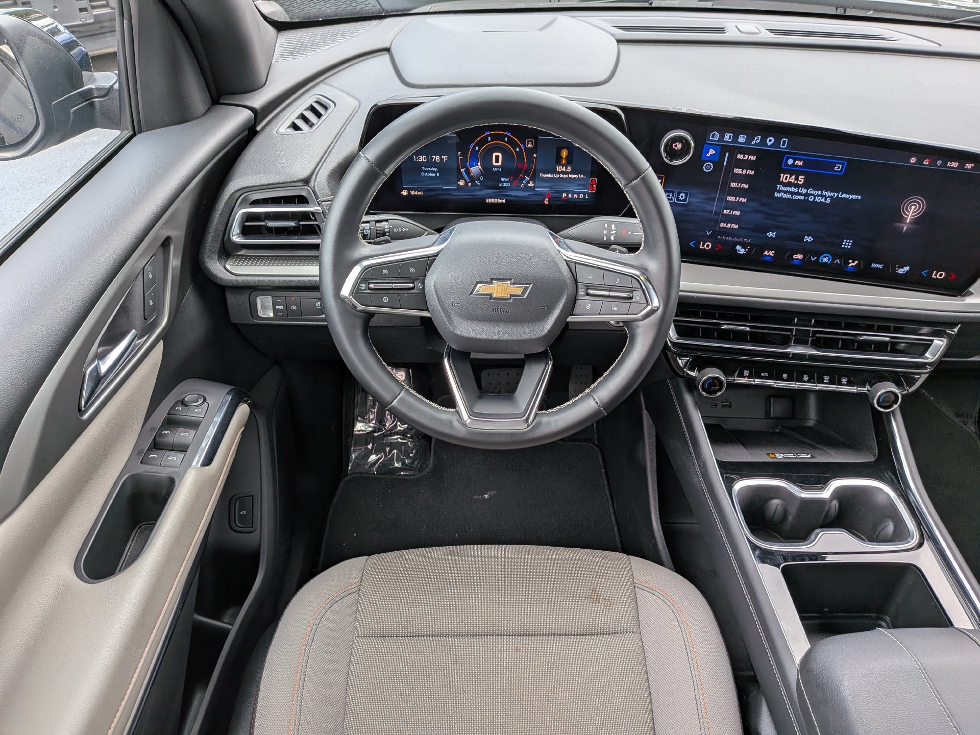 Used 2026 Chevrolet Traverse LT w/ Driver Confidence Package FWD image 19