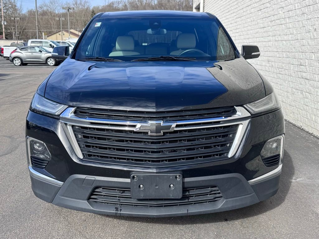 Used 2023 Chevrolet Traverse LS w/ Safety Package AWD/4WD image 3