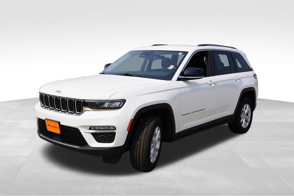 Used 2023 Jeep Grand Cherokee Limited AWD/4WD image 11