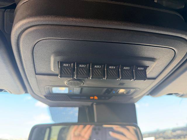 Certified 2022 Ford Bronco Outer Banks w/ Sasquatch Package AWD/4WD image 16