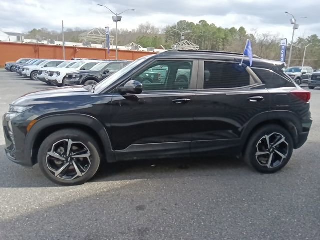 Used 2022 Chevrolet TrailBlazer RS w/ Sun and Liftgate Package image 2
