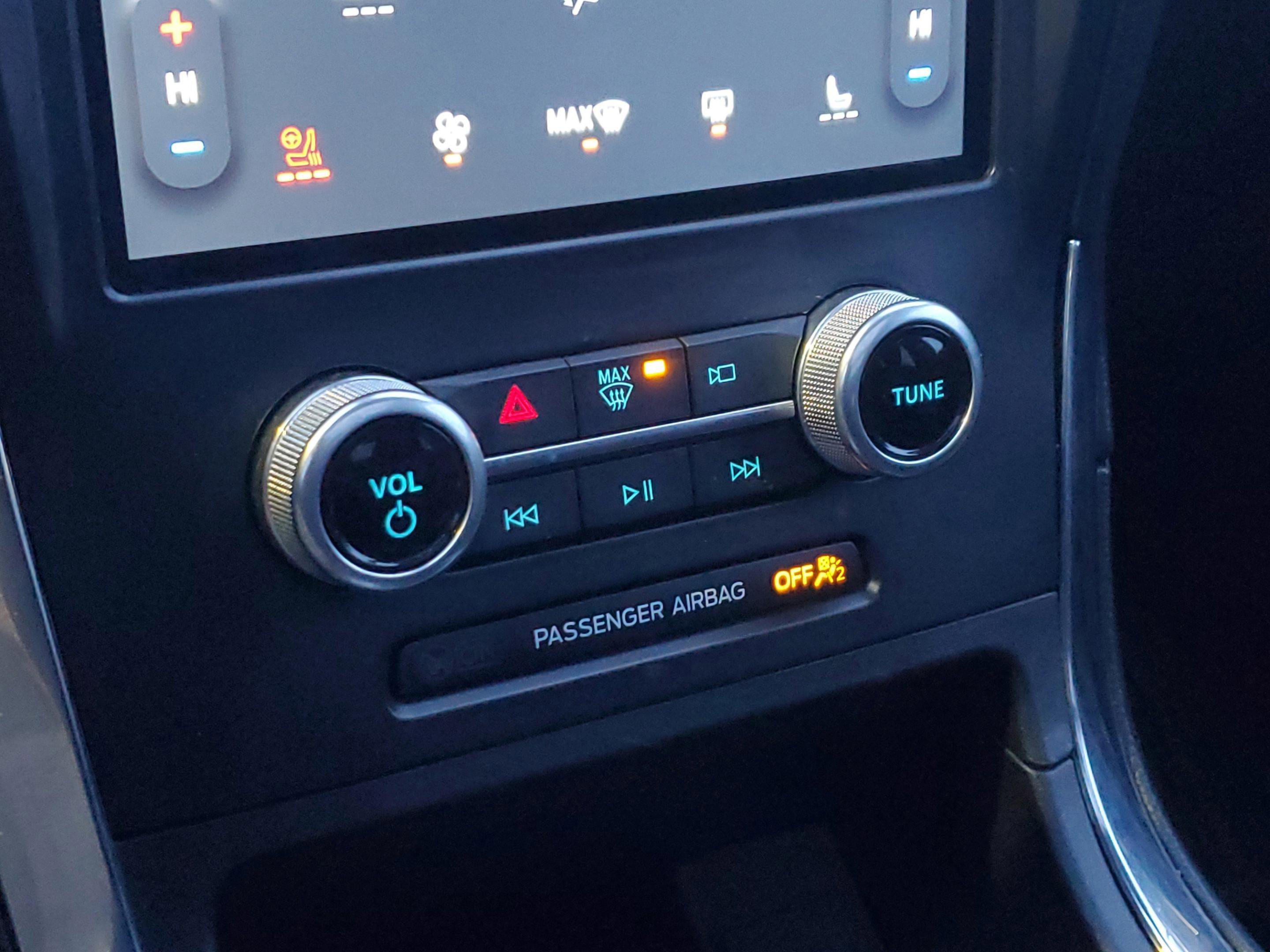 Certified 2022 Ford Edge ST w/ Equipment Group 401A image 25