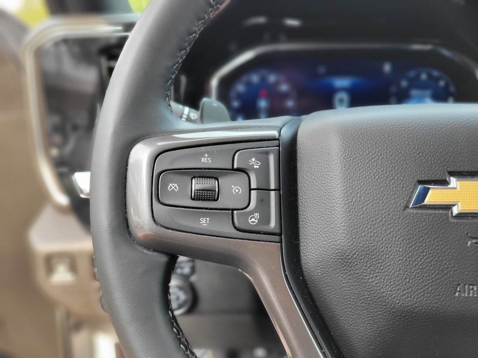 Used 2024 Chevrolet Silverado 1500 High Country w/ High Country Premium Package image 28