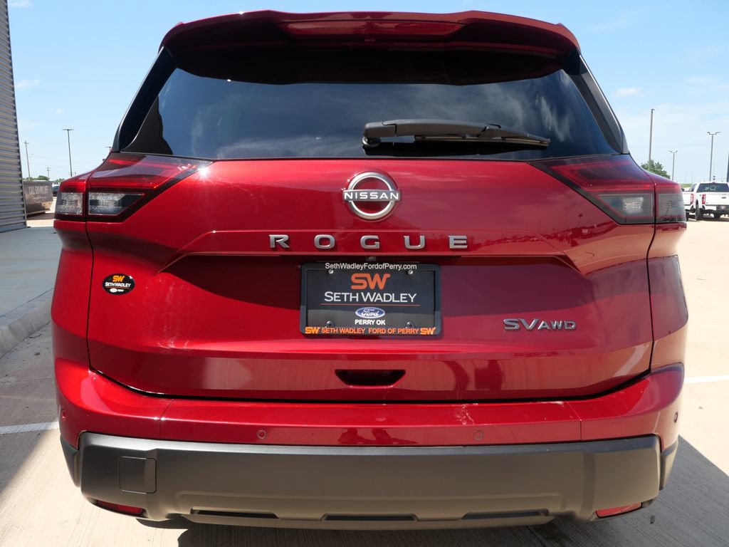 Used 2024 Nissan Rogue SV AWD/4WD image 5