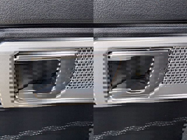 Certified 2023 Ford Explorer Limited w/ Hybrid Equipment Group 310A image 31