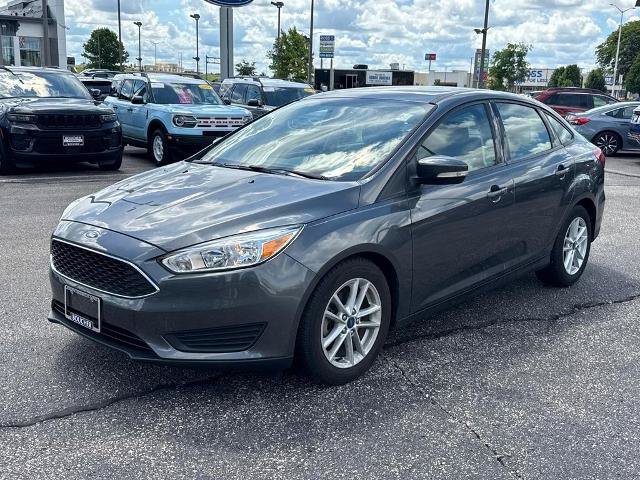 Certified 2017 Ford Focus SE FWD image 2