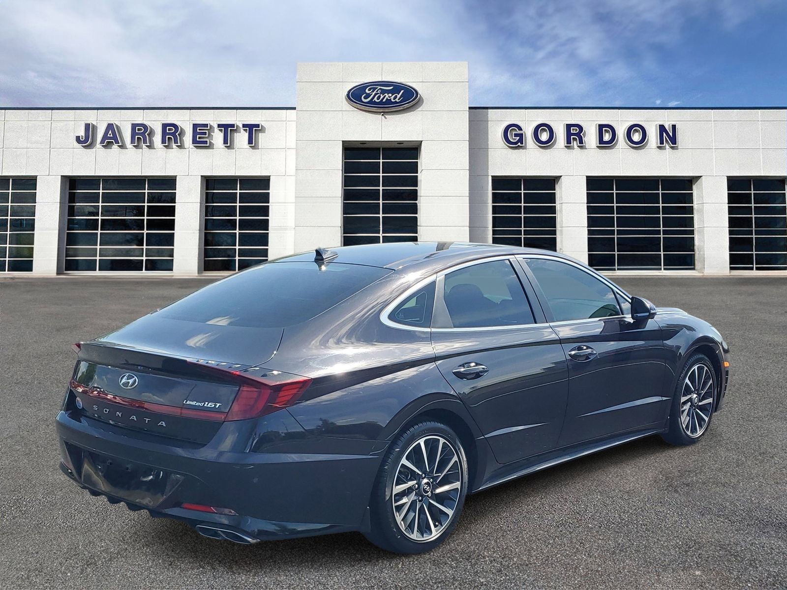 Used 2023 Hyundai Sonata Limited FWD image 4