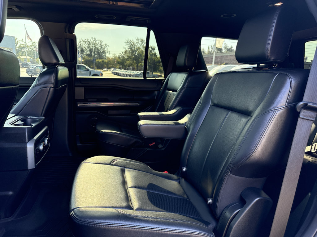 Certified 2021 Ford Expedition XLT RWD image 15