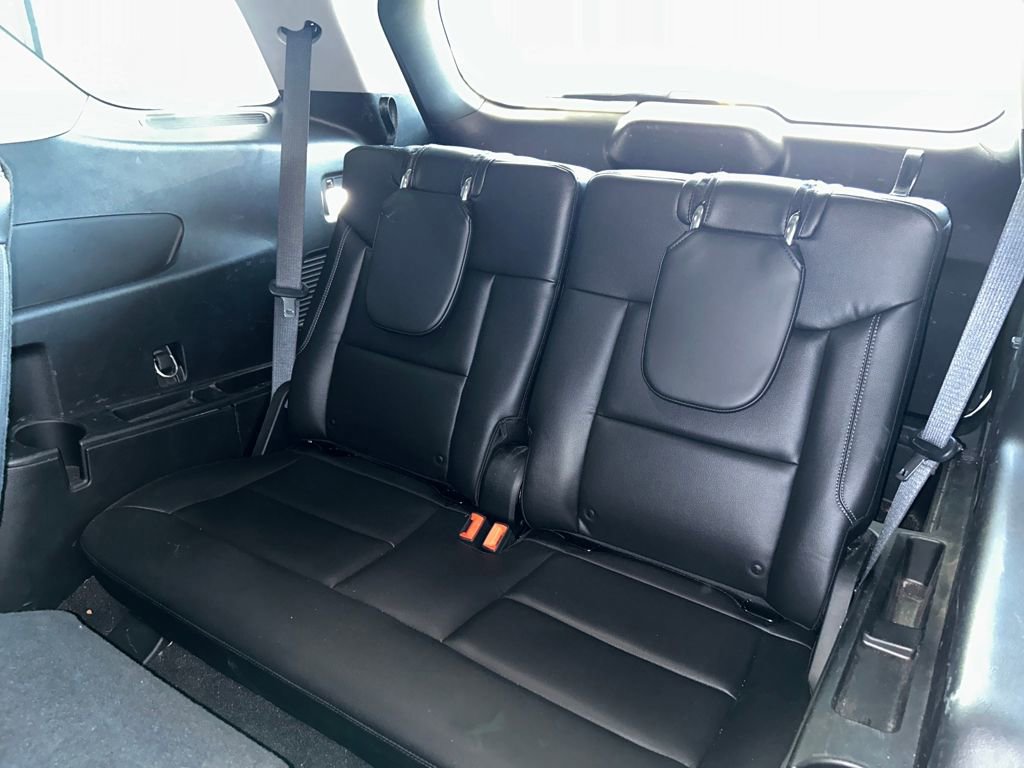 Certified 2021 Ford Explorer XLT w/ Equipment Group 202A image 14