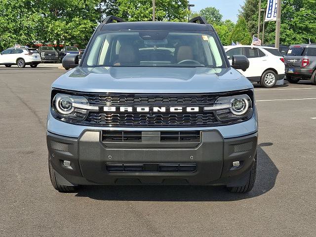 Certified 2025 Ford Bronco Sport Outer Banks w/ Outer Banks Tech Package+ AWD/4WD image 2