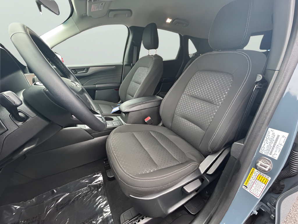 Certified 2026 Ford Escape Active w/ Cold Weather Package AWD/4WD image 16