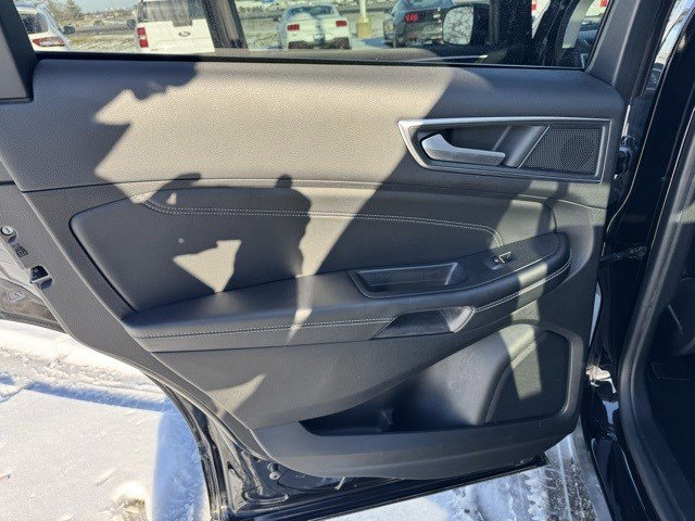 Certified 2022 Ford Edge Titanium image 25