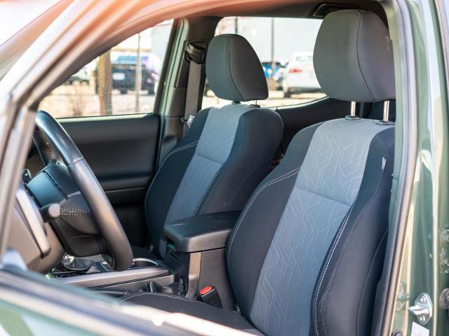 Used 2021 Toyota Tacoma TRD Off-Road w/ Technology Package image 19