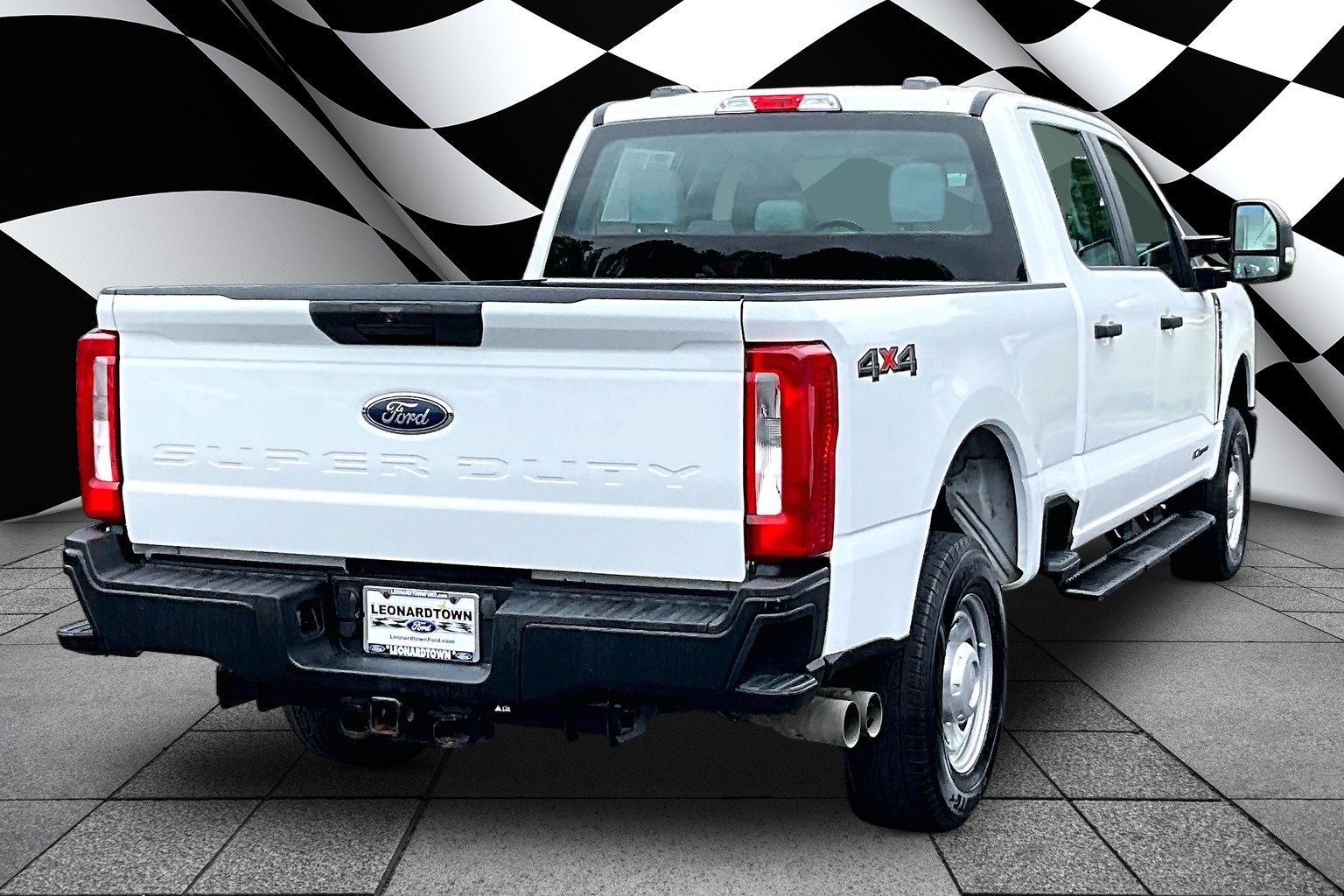 Certified 2023 Ford F250 XL AWD/4WD image 2