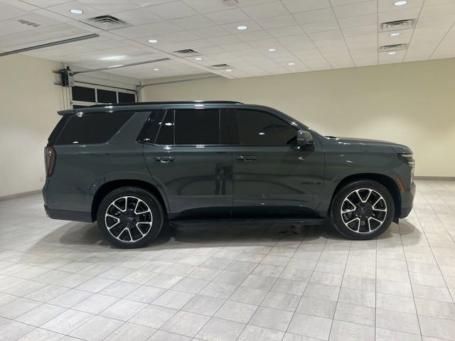 Used 2025 Chevrolet Tahoe RST w/ RST Capability Package image 2