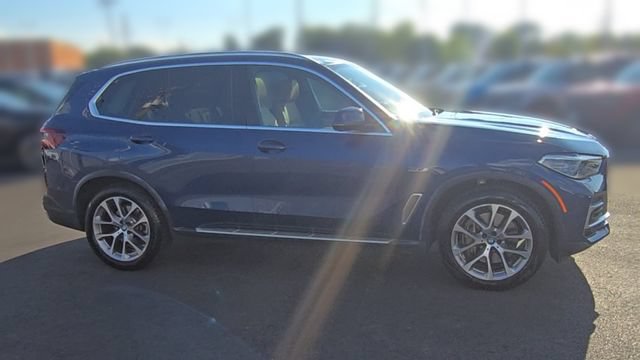 Used 2022 BMW X5 xDrive45e AWD/4WD image 2