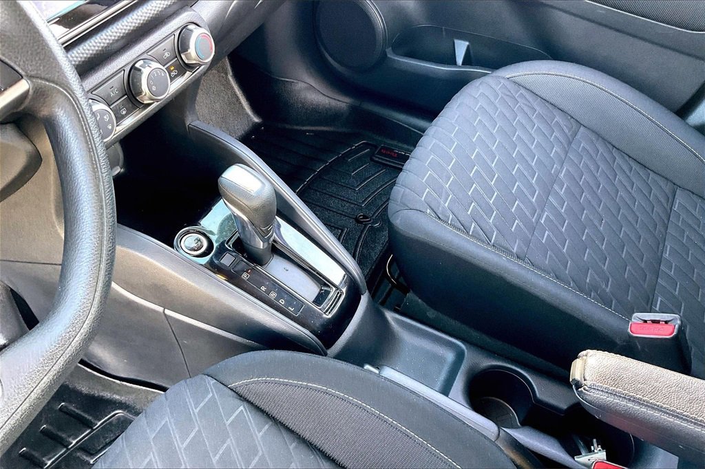 Used 2022 Nissan Kicks S image 15