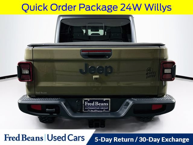 Used 2025 Jeep Gladiator Sport AWD/4WD image 8