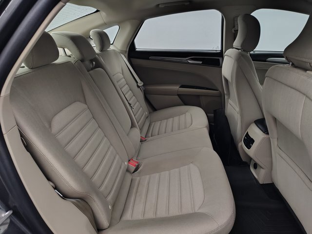 Certified 2019 Ford Fusion SE FWD image 29