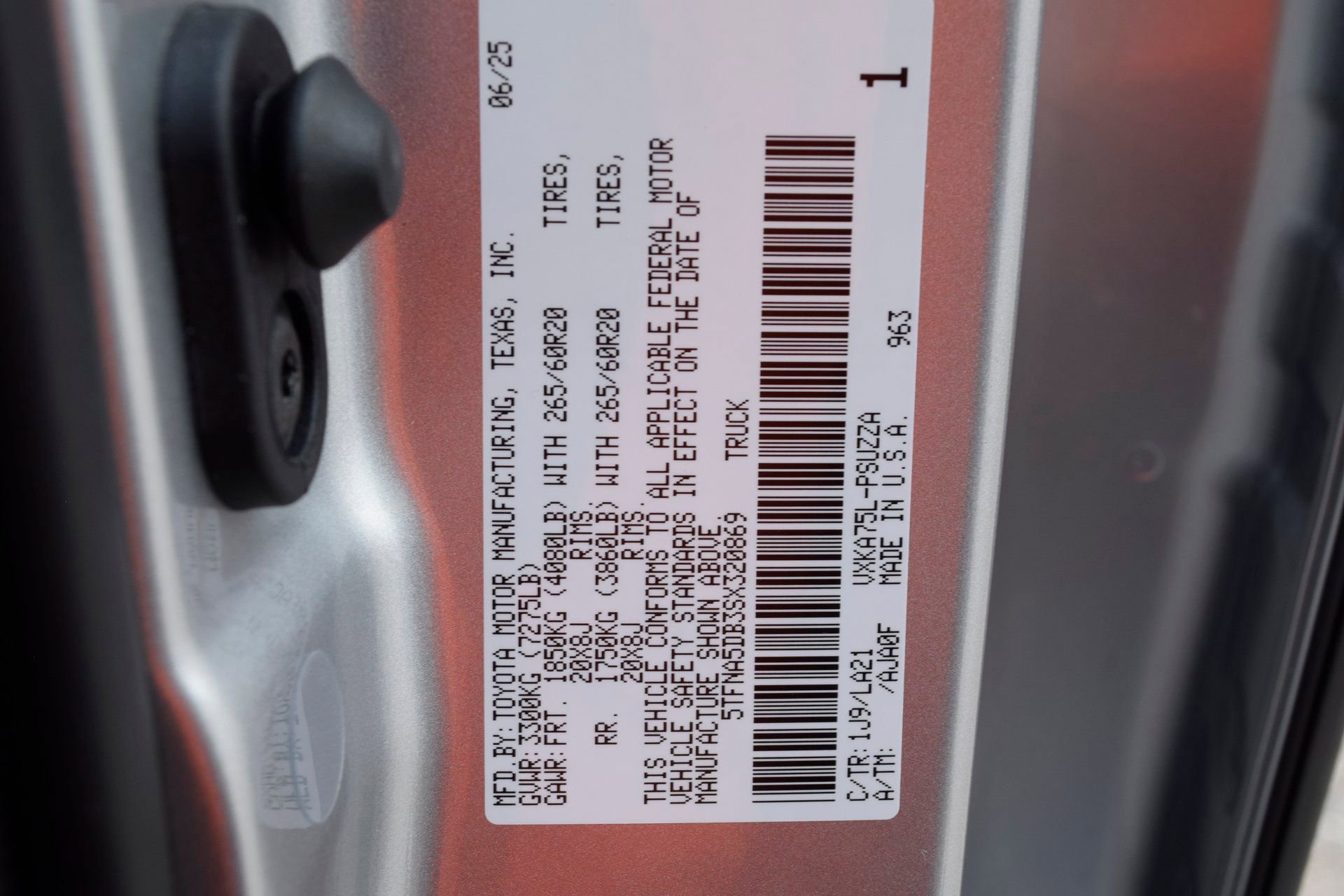 Used 2025 Toyota Tundra Platinum image 26