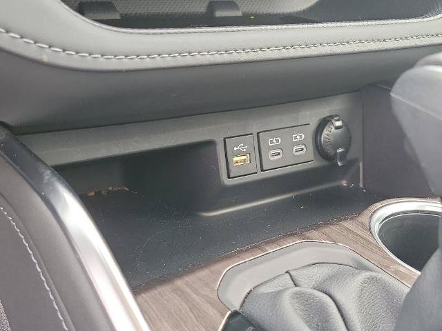 Used 2025 Toyota Highlander Platinum AWD/4WD image 23