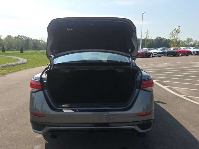 Used 2024 Nissan Sentra SR FWD image 9