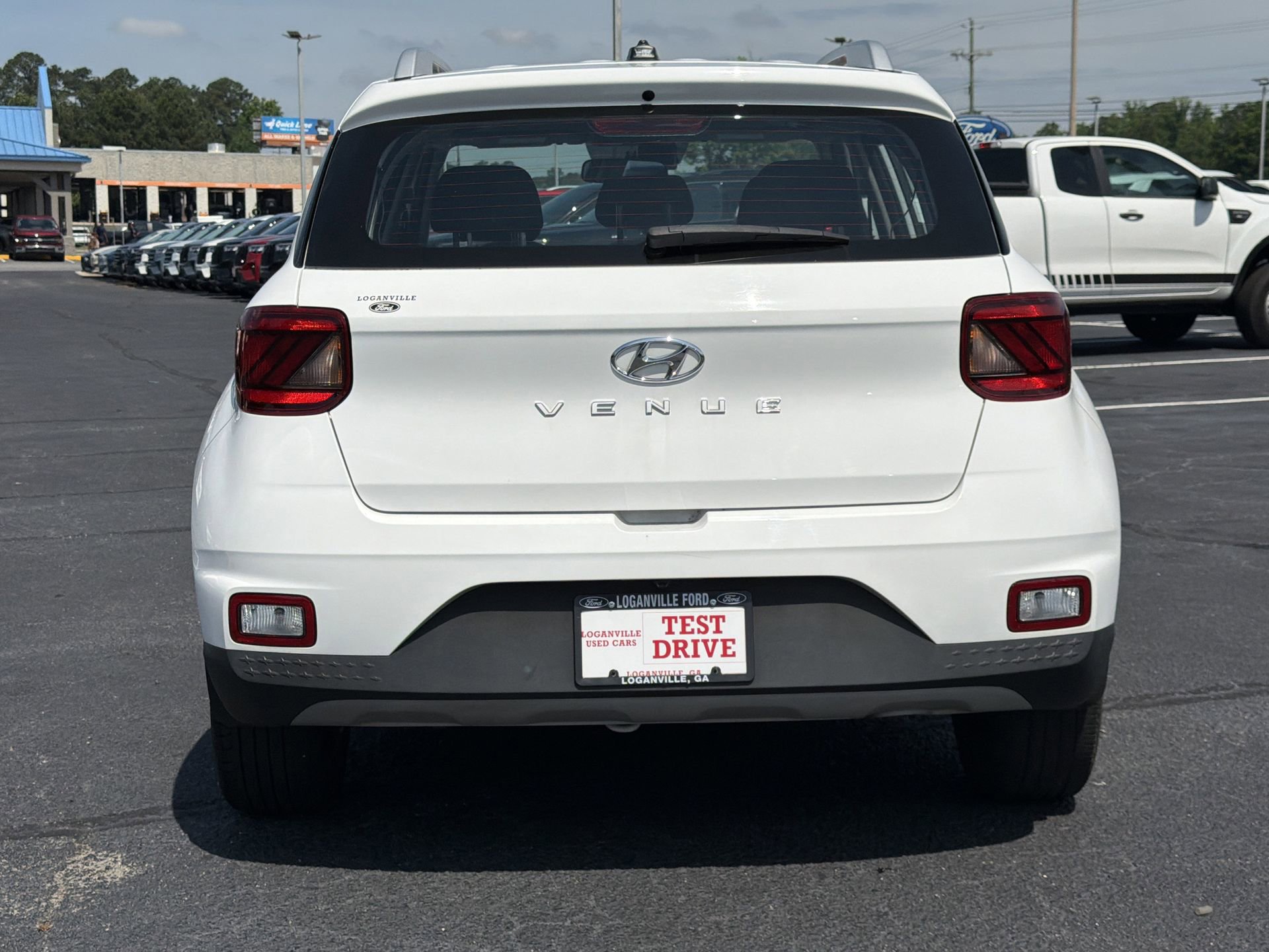 Used 2023 Hyundai Venue SEL FWD image 24
