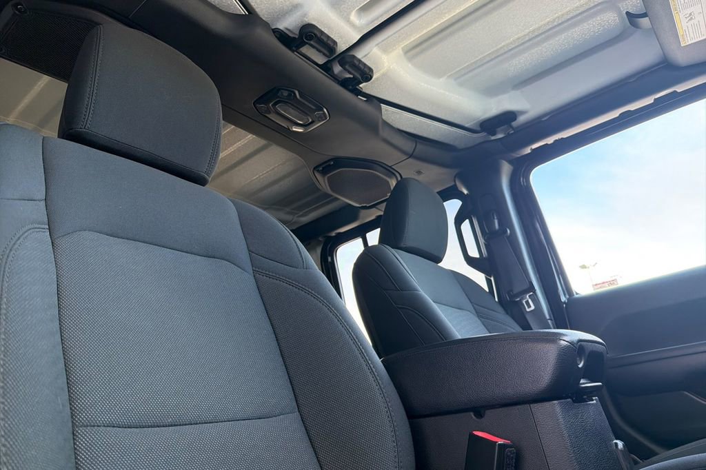 Used 2020 Jeep Wrangler Unlimited Sport S AWD/4WD image 16